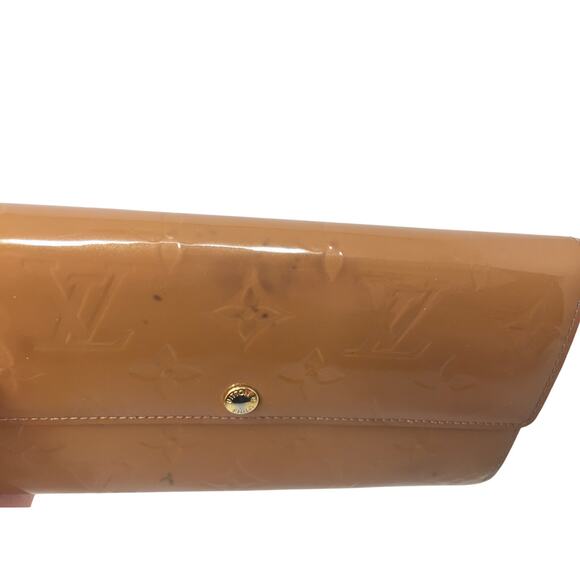 Louis Vuitton Vernis Monogram Sarah Long Wallet -Bronze / Mustard - Picture 12 of 16